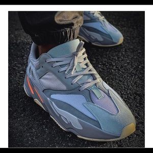 Meet your Posher, Estee